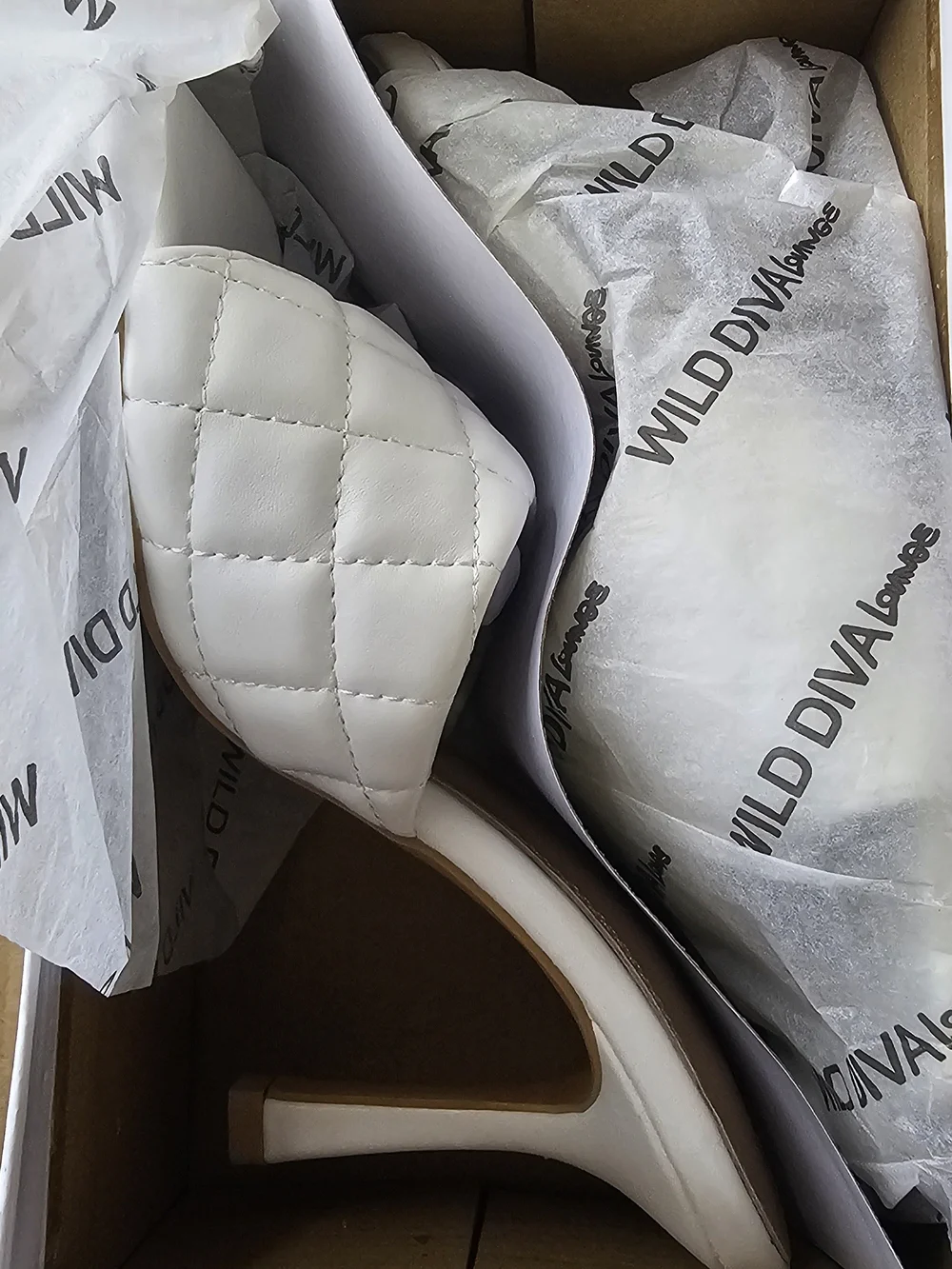 Wild Diva Lounge Bona-01 White Braided Square Open Toe Mule Heel Sandal sz 6,NWT